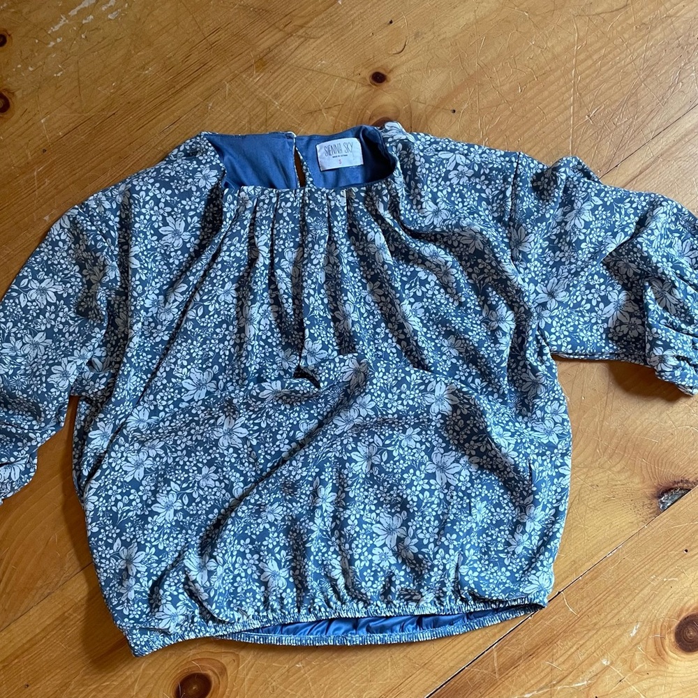 Floral Blue Top 3/4 Sleeve S